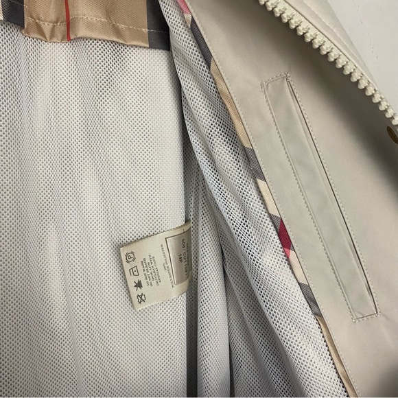 Burberry Tess Trench Lightweight Rain Coat Nova Check Beige Size 14P - Picture 16 of 16